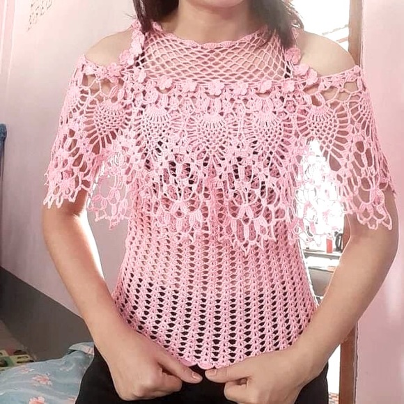handmade Tops - Beautiful handmade top, very delicate; chick and romantic 🌷